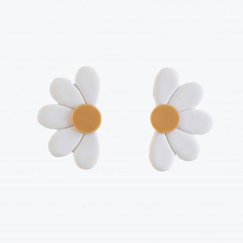 Daisy Stud Earrings