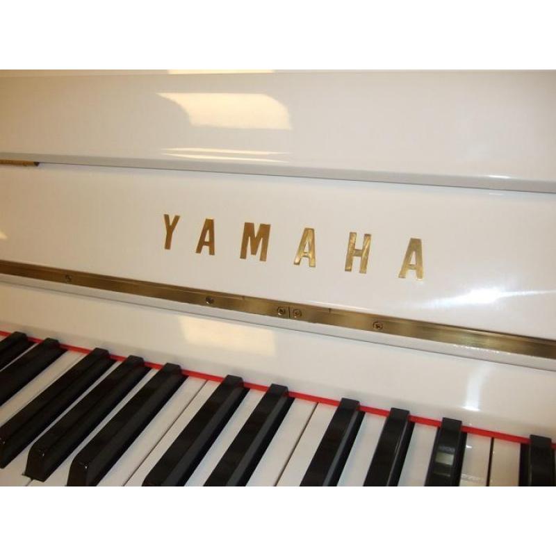 15 t/m 20 aug tot 30% korting WITTE Piano's-Yamaha B1-1250,-