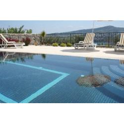Luxe villa met verwarmbaar privé zwembad in Bodrum-Gundogan.