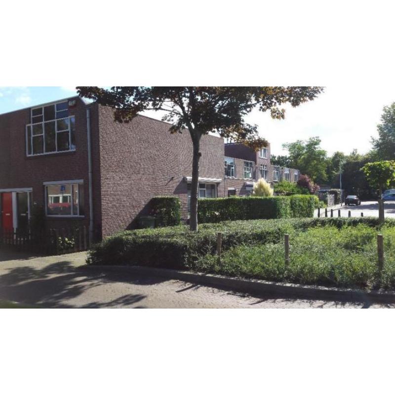 Zonnige ruime hoekwoning