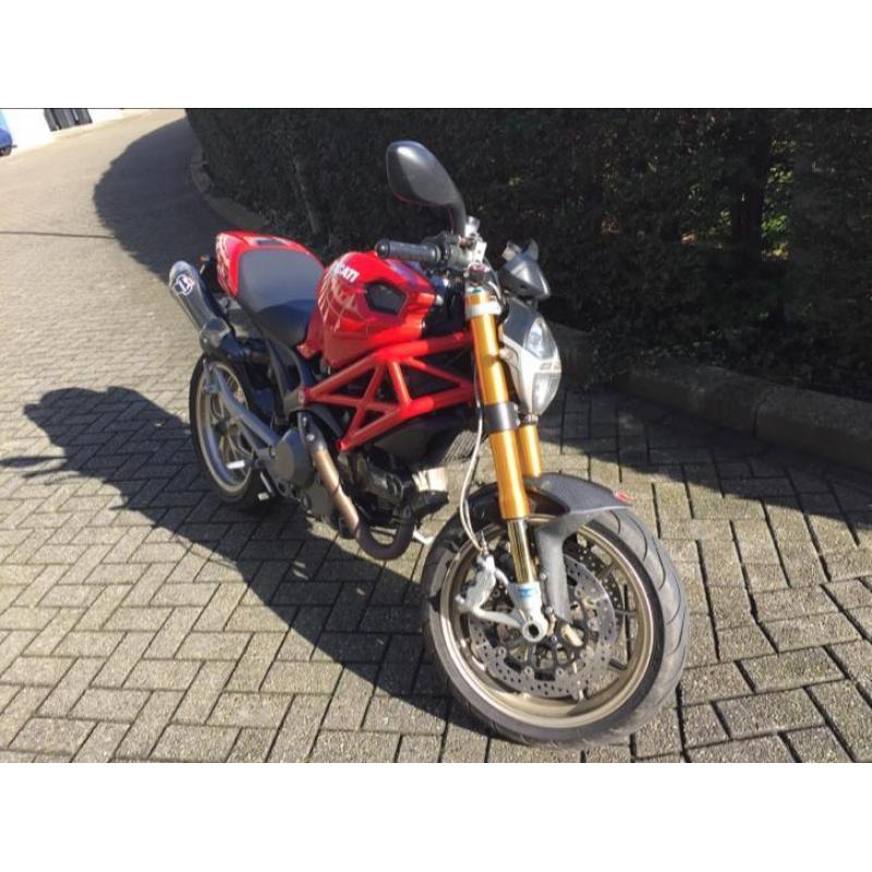 Ducati monster 1100S