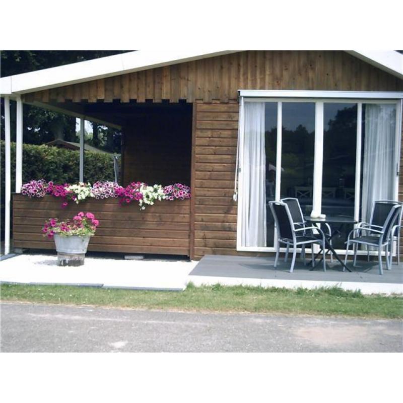Mooi chalet te huur in Rockanje, aan zee! Op rustige camping