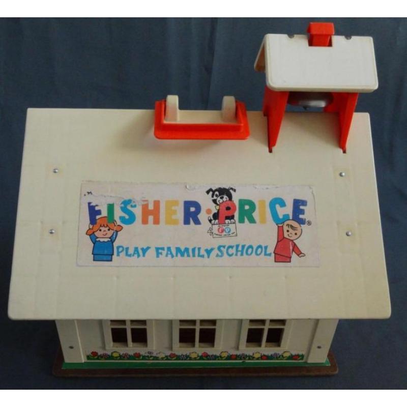 FISHER PRICE LITTLE PEOPLE VINTAGE 923 Play family school