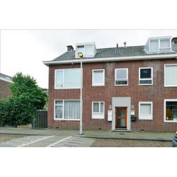 Leuke 3 Kamerwoning 60m2 met berging en tuin in Rotterdam