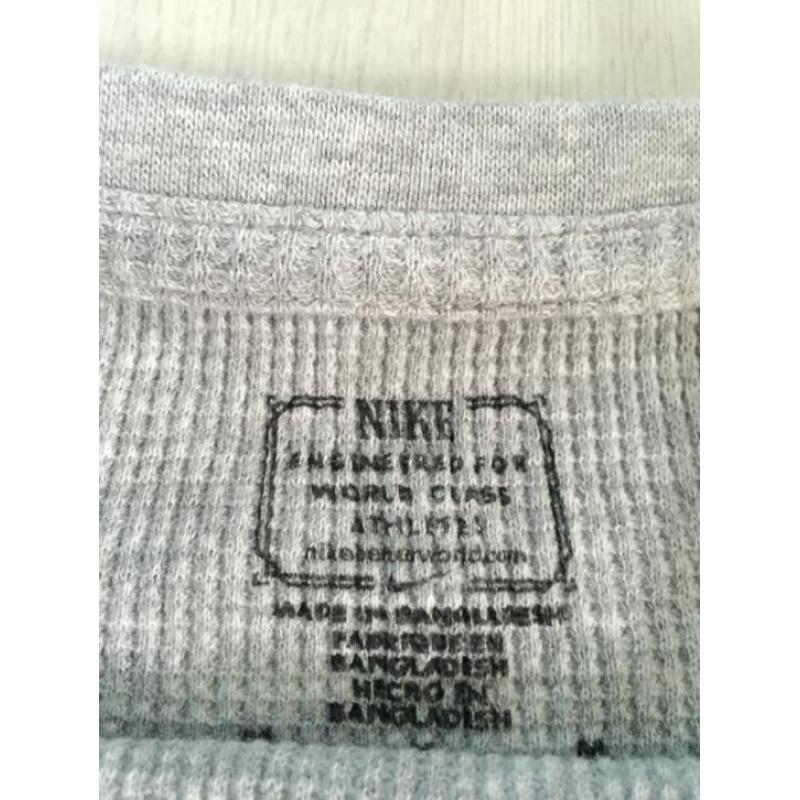Nike trui niet in Nederland verkrijgbaar