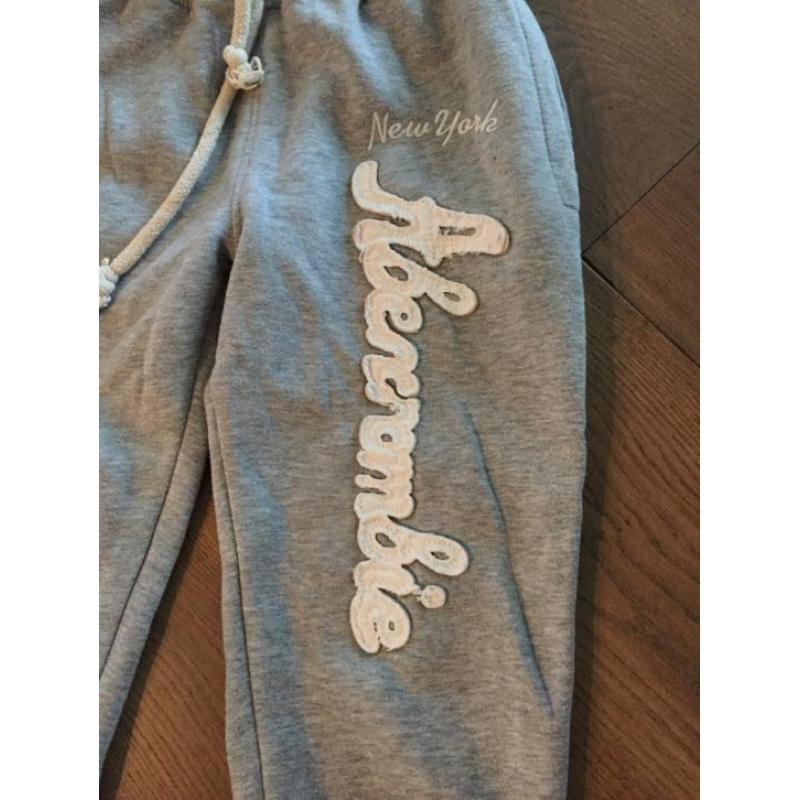 ABERCROMBIE joggingbroek maat:s