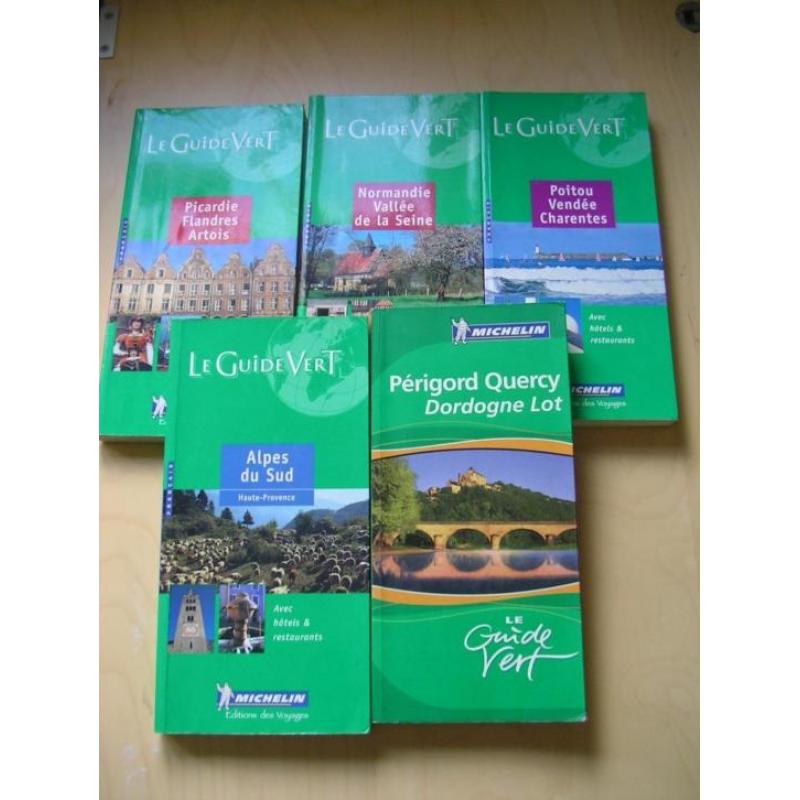 verschillende franse streekboeken Le Guide Vert - Michelin