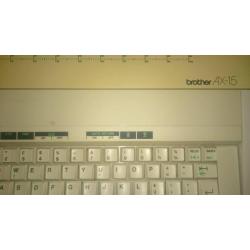 Vintage! Electrische typmachine merk: Brother AX-15