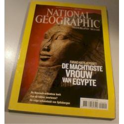 Diverse oude nummers National Geographic tijdschrift