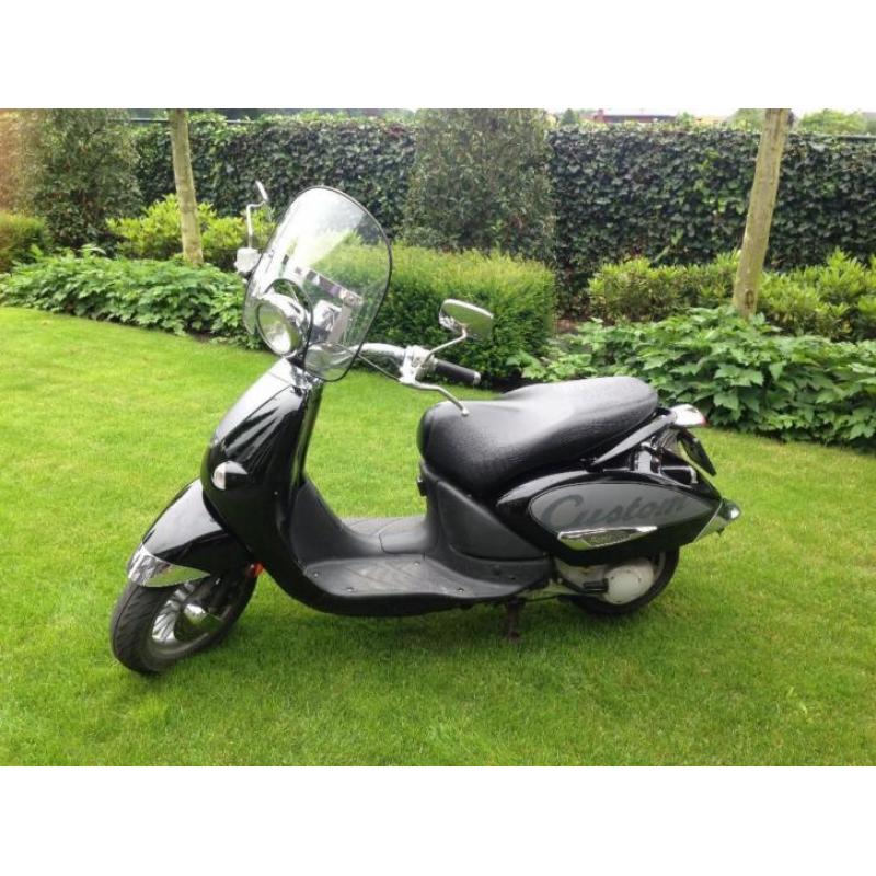 aprilia custom scooter