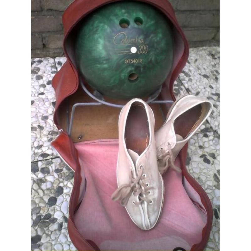 Bowling bal met tas en schoenen