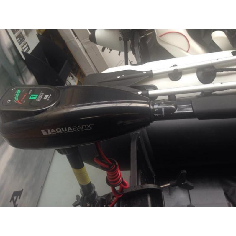 Aquaparx fluistermotor 60 Lbs kortstaart , nieuw!