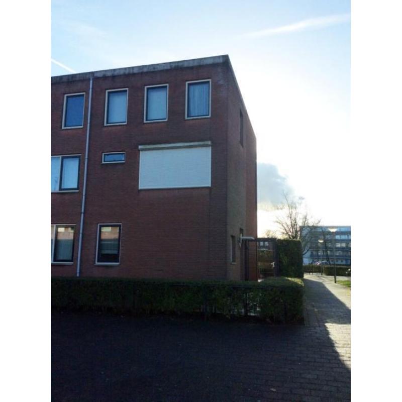 Koopwoning: Abraham Maatstraat 2, VLAARDINGEN