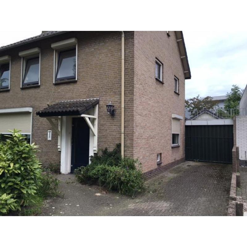 Vrijstaand woonhuis met Garage te Huur in Oss