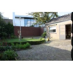 Vrijstaand woonhuis met Garage te Huur in Oss