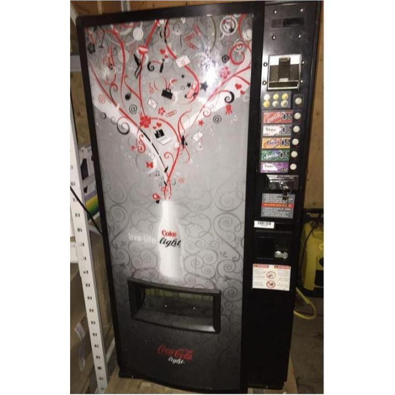 Coca Cola Machine automaat (190 cans) met Euro munten
