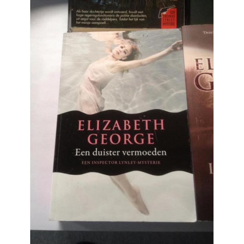 Te koop diverse boeken van Elisabeth george .