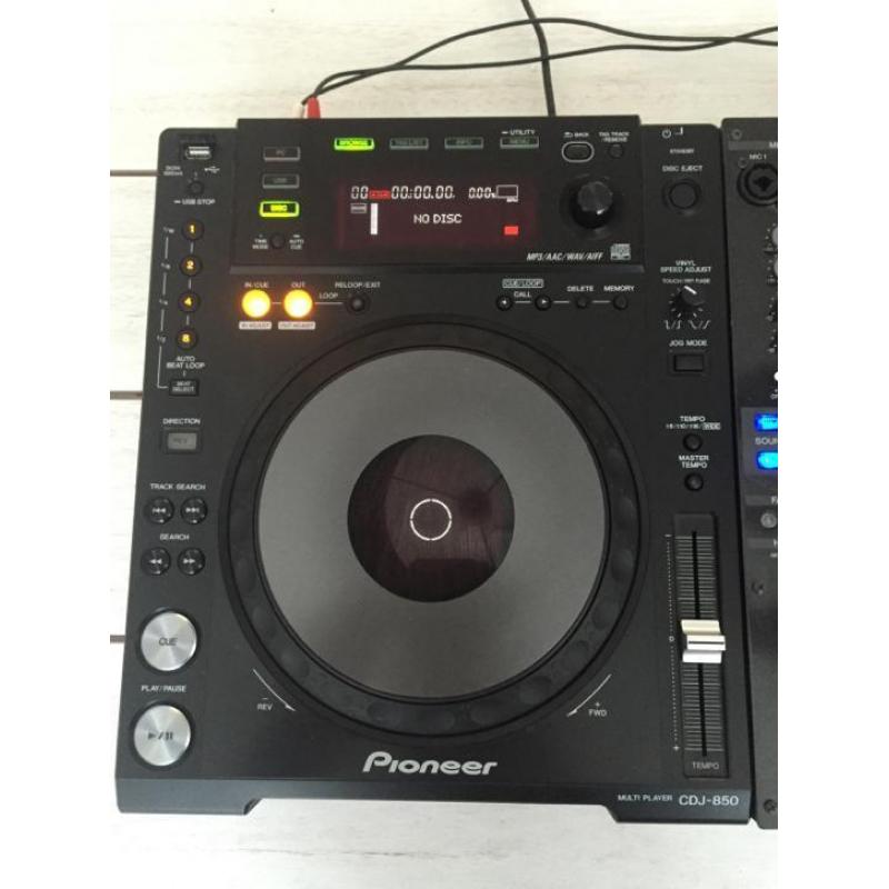 Pioneer Cdj 850 set met DJM 800 mixer