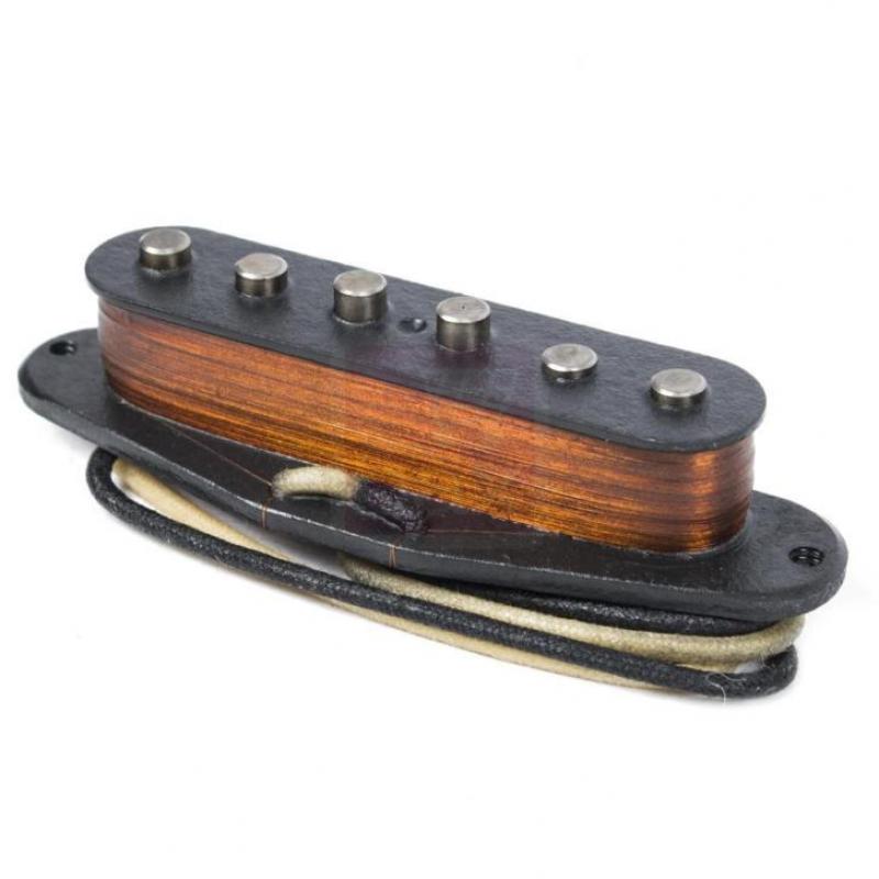 RAW Vintage RV-6264 Aged Reverse Wired pickup (middle)