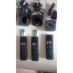 Philips D205 Trio: 3 draadloze telefoons met antwoordapp.