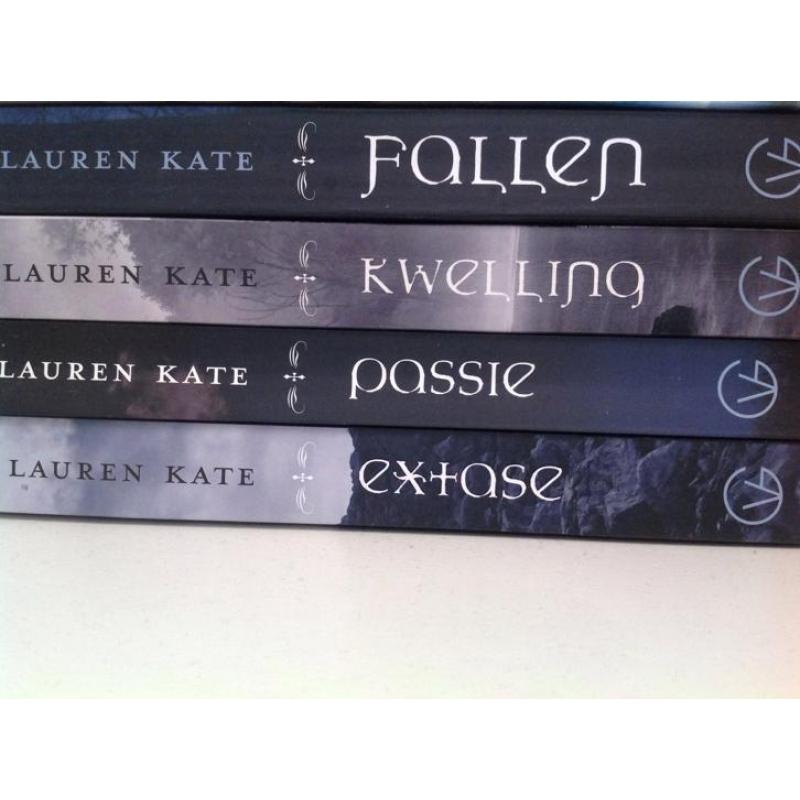 Vier boeken Lauren Kate