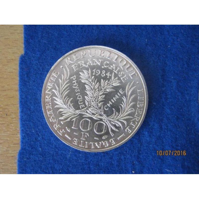 Frankrijk. 8x 100 francs zilver.