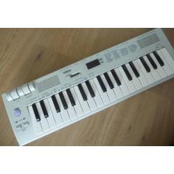 Yamaha XG Synthesizer en master-keyboard 37 toetsen