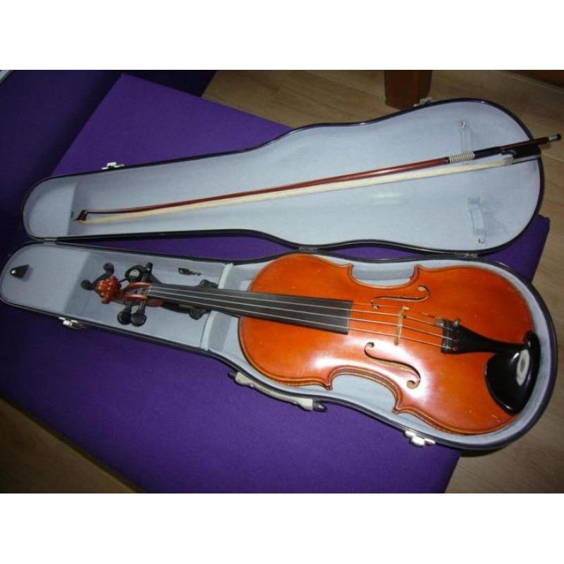 Duitse viool nu compleet met kist, stok en schoudersteun