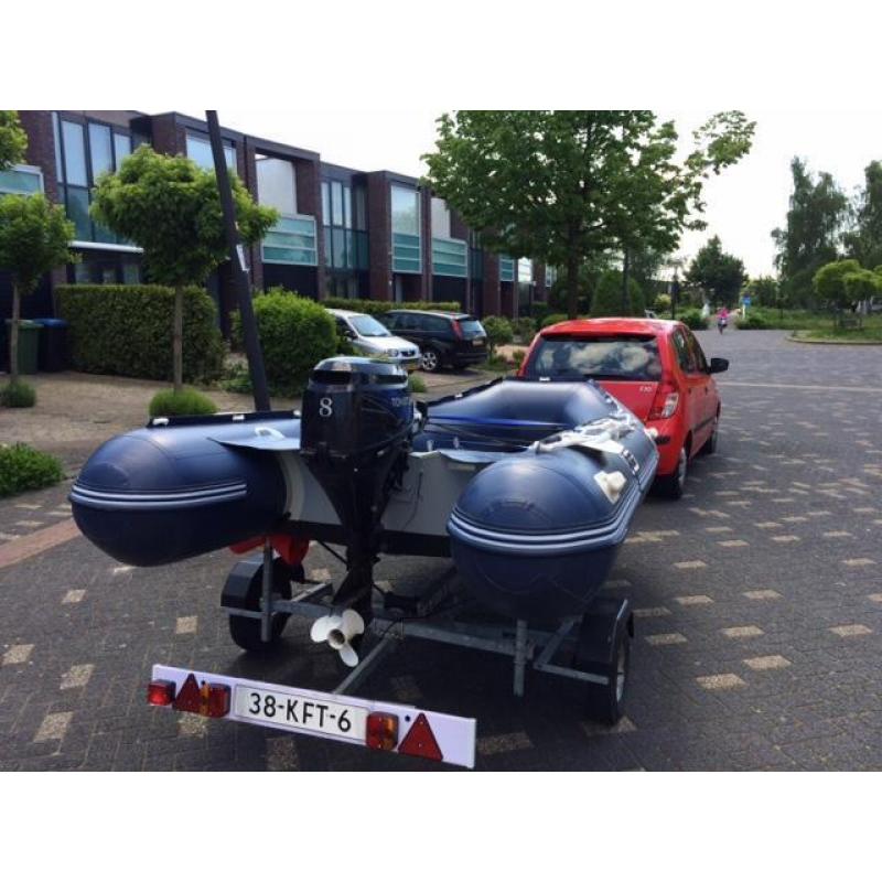 Rubberboot, met 8 PK kortstaart Buitenboord Motor én Trailer