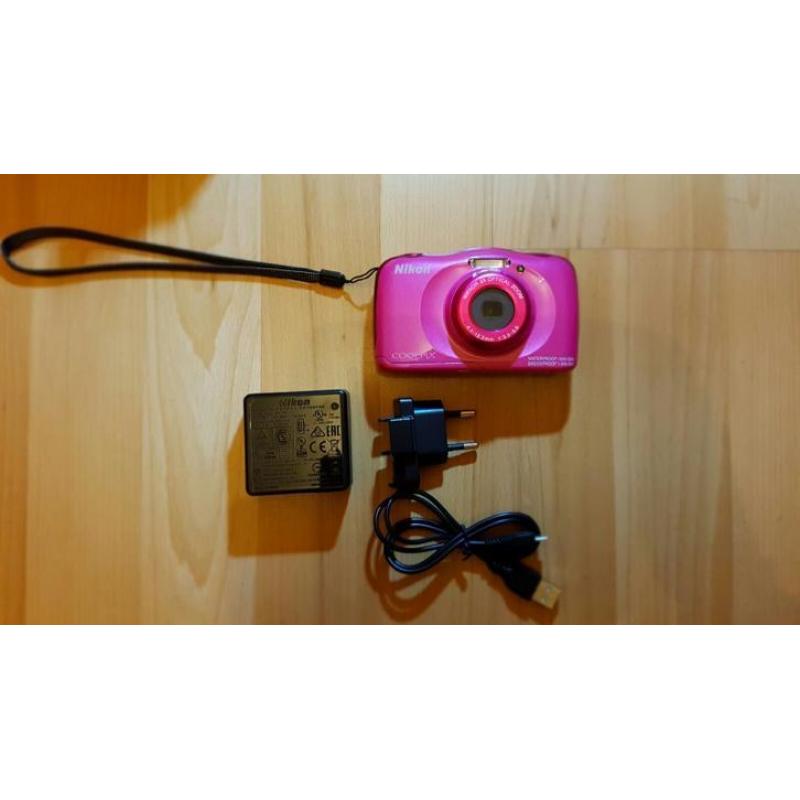 Nikon Coolpix S33 kleur roze