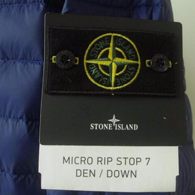 Stone Island maat M | Zwart | Heren | €130 met verzending