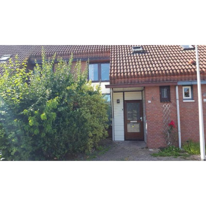 Spijkenisse , Mooie eensgezinswoning met tuin (wijk de Hoek)