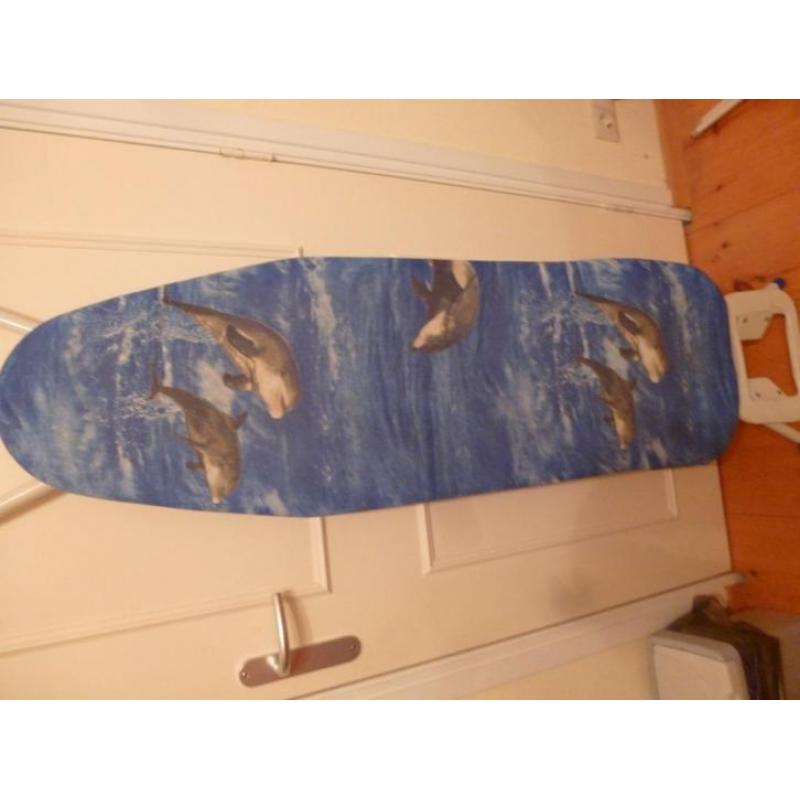 strijkplank merk Tomado dolfijnen