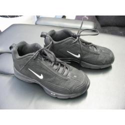 schoenen van nike maat 40