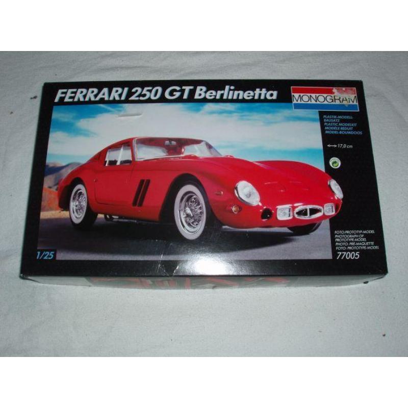 Monogram 1/25 Ferrari 250GT Berlinetta ( nieuwstaat )