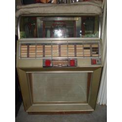 Seeburg M100A 45 toeren 220 volt open jukebox 1949