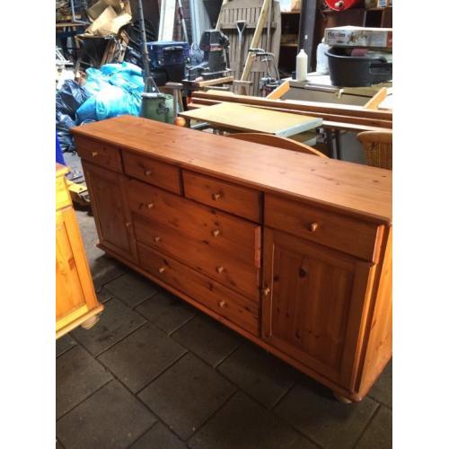 Grenen dressoir