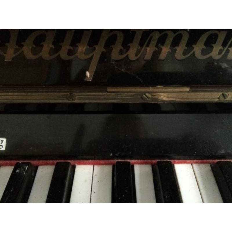 Hauptman piano