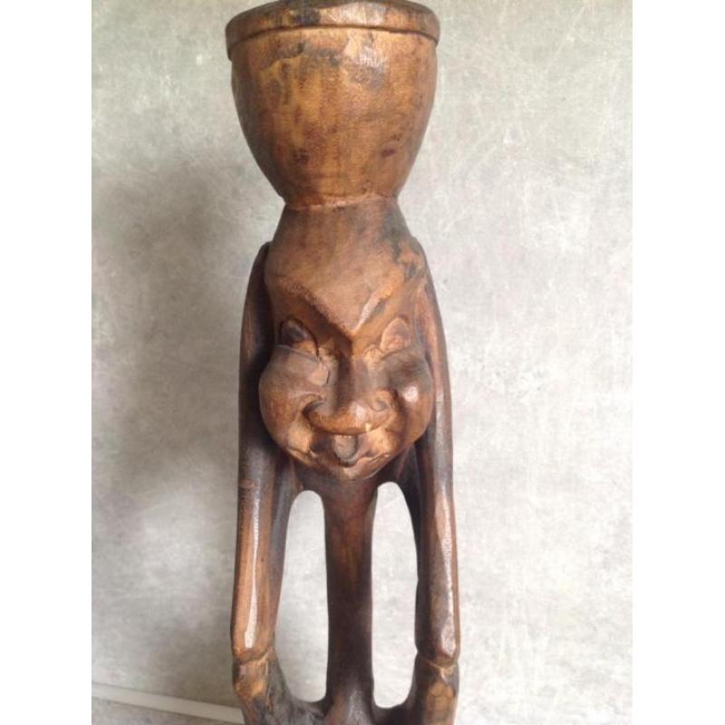 Afrikaans houten beeld Bamileke Kameroen ?