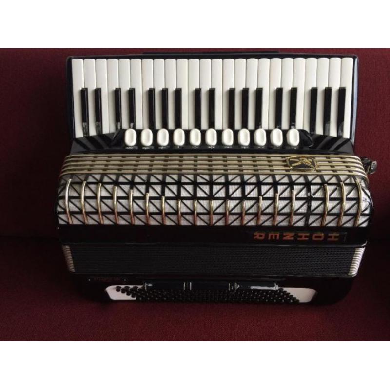 Top Duitse Hohner Atlantic IV de Luxe accordeon . 4 korig .