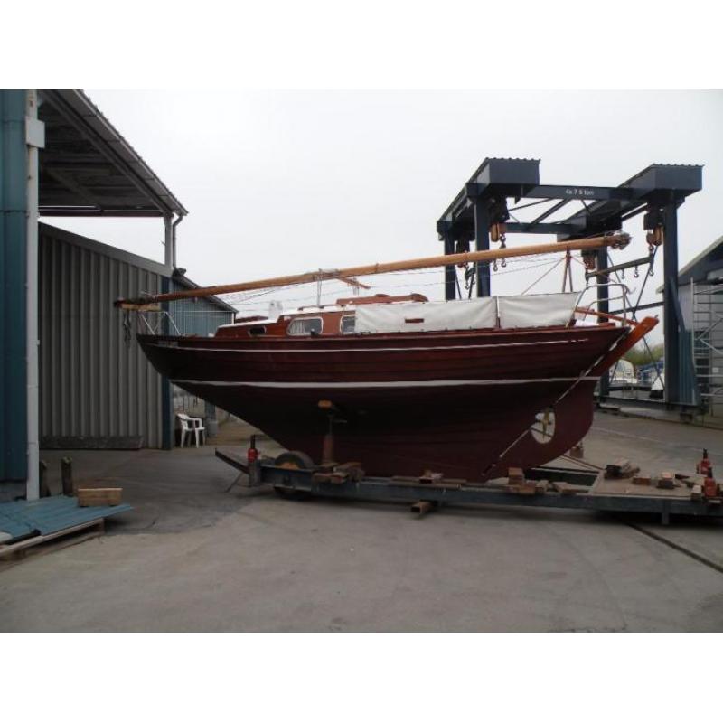 Prachtige goed onderhouden houten zeilboot