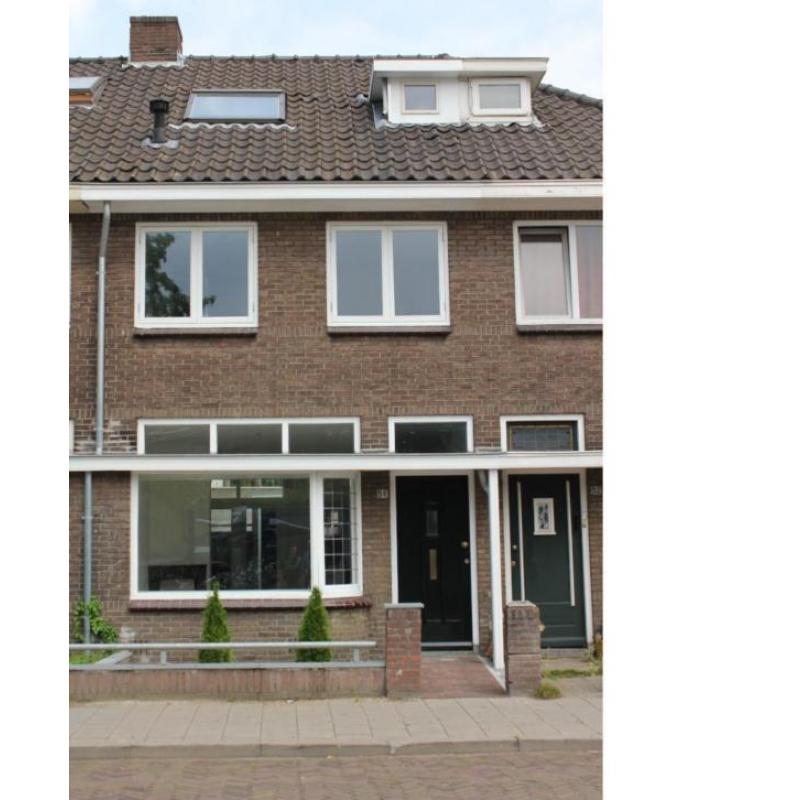 Te Koop Diepenveenseweg 54, Jaren 30 Volledig gerenoveerd!