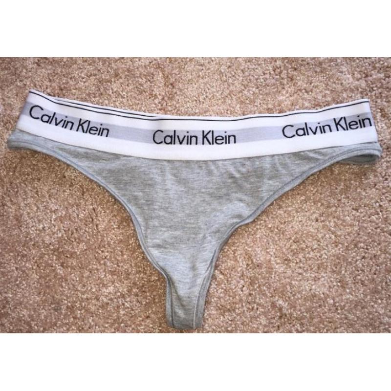 Calvin klein string
