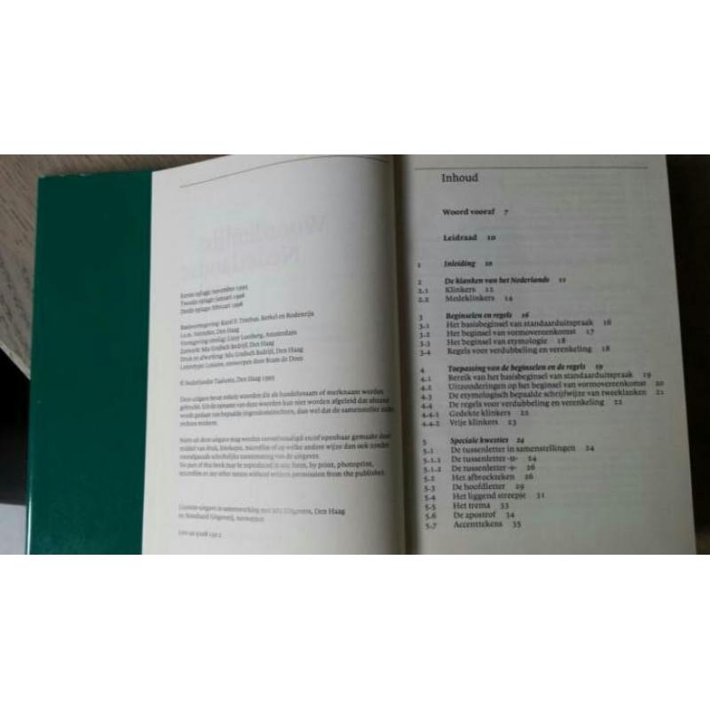 Het "Groene boekje"; woordenlijst Nederlandse taal