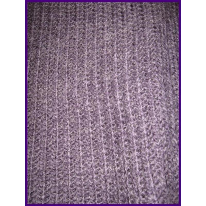 Mooie nieuwe gebreide paarse trui maat 170
