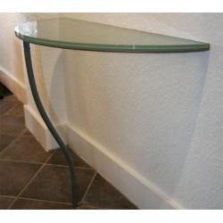 One legged table Jasper Morrison design vitra cassina