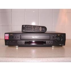JVC HR-S6711EU S-VHS Videorecorder