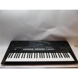 Yamaha PSR-E433 Keyboard