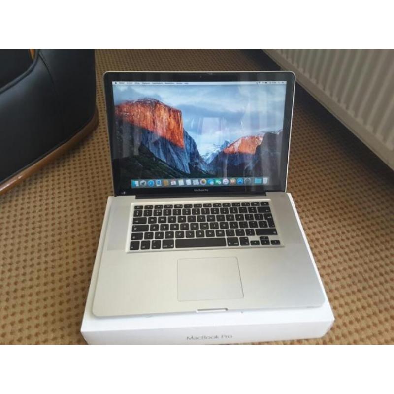Macbook Pro 15,2 inch A1286 (2011) 500gb/ 8 gb memory