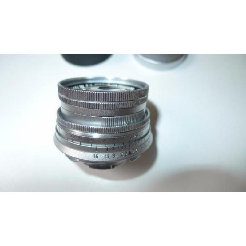 Summicron M leica lens 50mm 1:2 chrome MINT